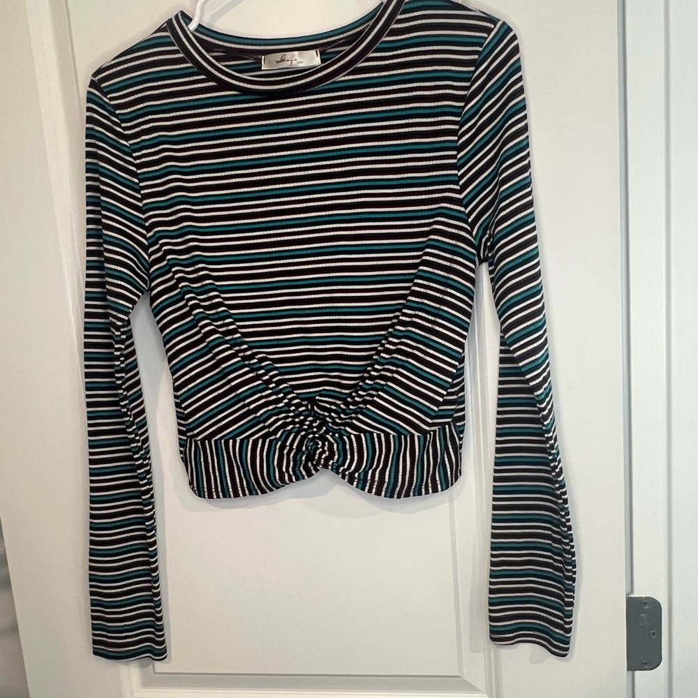 Long sleeve stripped crop top with knotted front. Size medium.